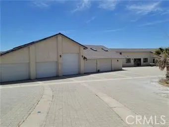 31801 Soapmine Road, Barstow, California 92311 home-pic-3