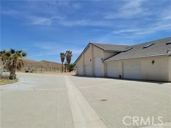 31801 Soapmine Road, Barstow, California 92311 home-pic-5