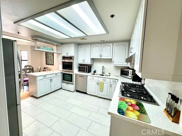9093 Puesta Del Sol, Desert Hot Springs, California 92240 home-pic-23