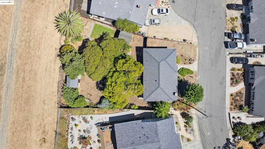 Aerial view of property and surrounding area
