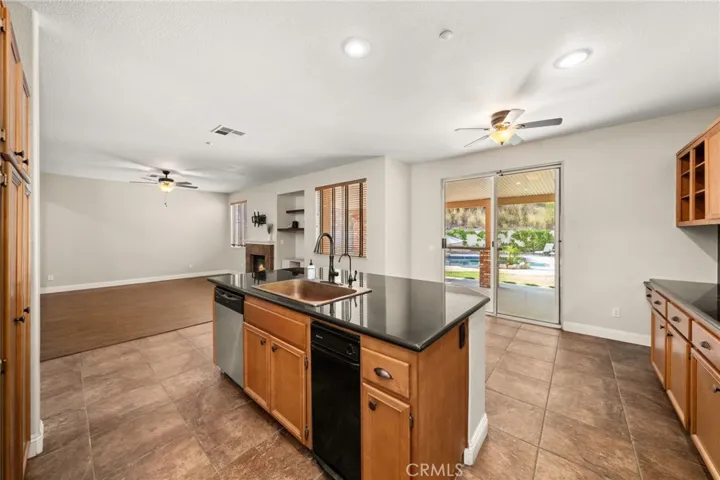 7633 Paseo Medio, Highland, California 92346