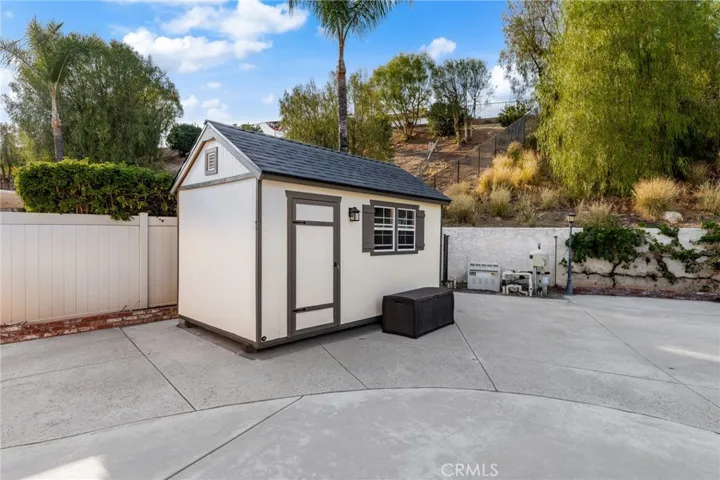 7633 Paseo Medio, Highland, California 92346