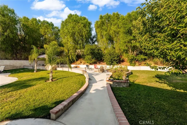 7633 Paseo Medio, Highland, California 92346