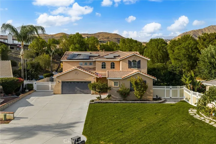 7633 Paseo Medio, Highland, California 92346