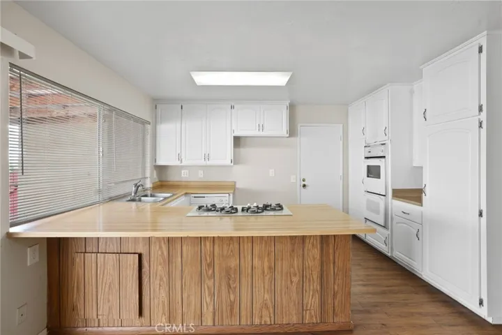 10460 Waxwing Circle, Fountain Valley, California 92708