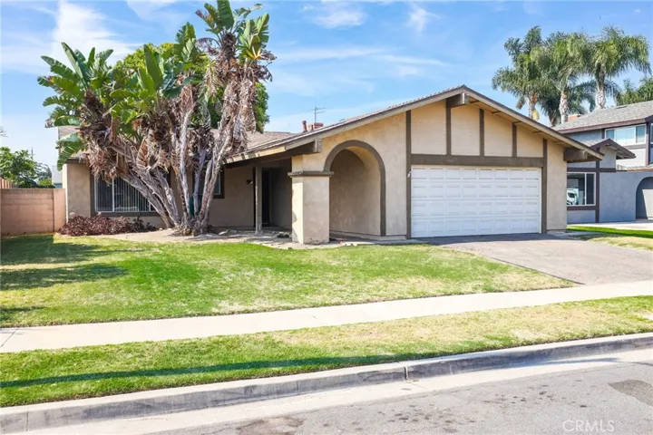 10460 Waxwing Circle, Fountain Valley, California 92708
