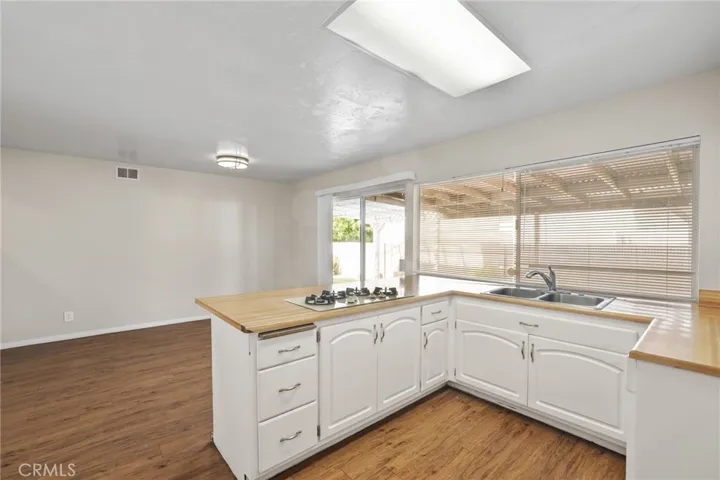 10460 Waxwing Circle, Fountain Valley, California 92708