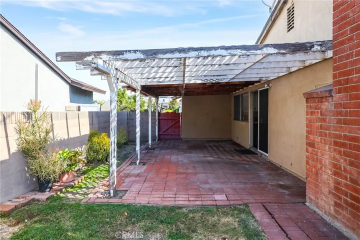 10460 Waxwing Circle, Fountain Valley, California 92708