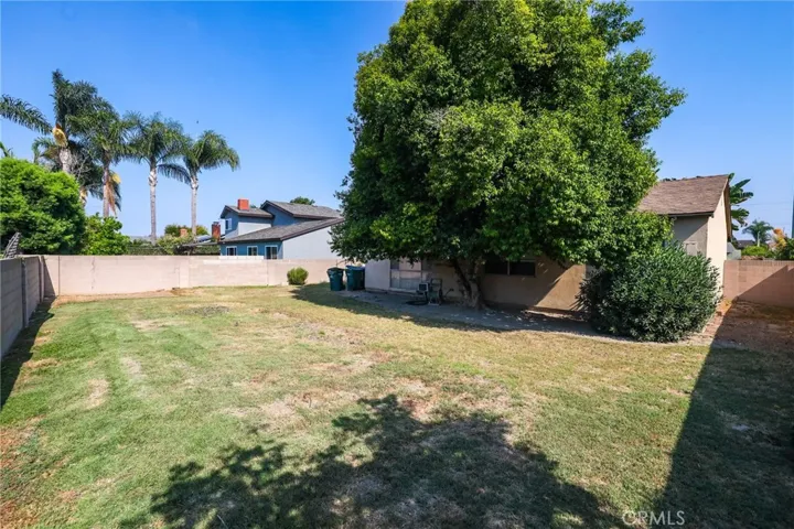10460 Waxwing Circle, Fountain Valley, California 92708