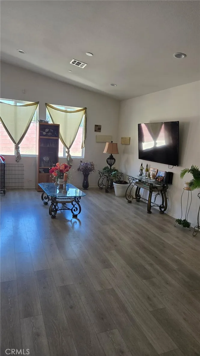 7993 Palermo Court, Highland, California 92346 home-pic-4