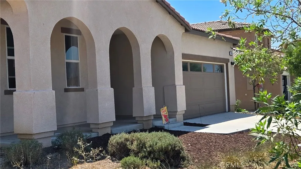 7993 Palermo Court, Highland, California 92346 home-pic-1