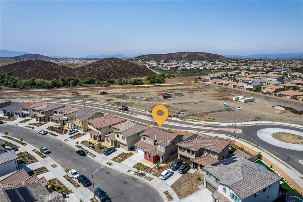 33185 Rusty Court, French Valley, California 92596 home-pic-36