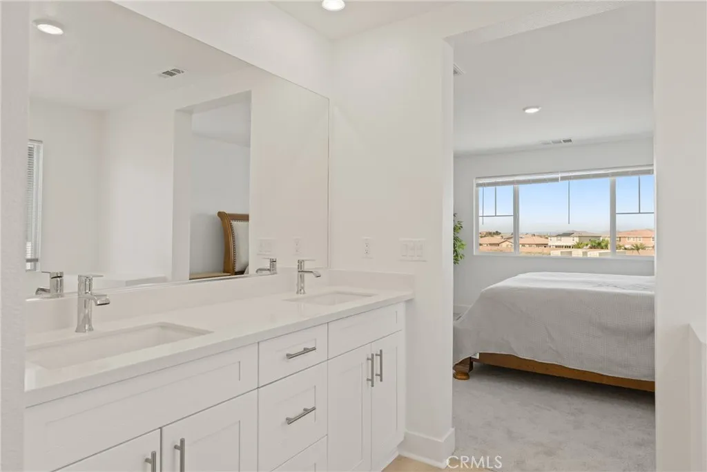 33185 Rusty Court, French Valley, California 92596 home-pic-24