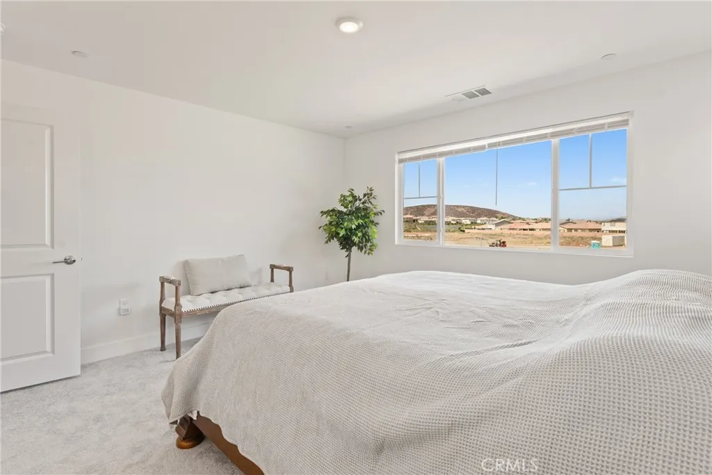 33185 Rusty Court, French Valley, California 92596 home-pic-21