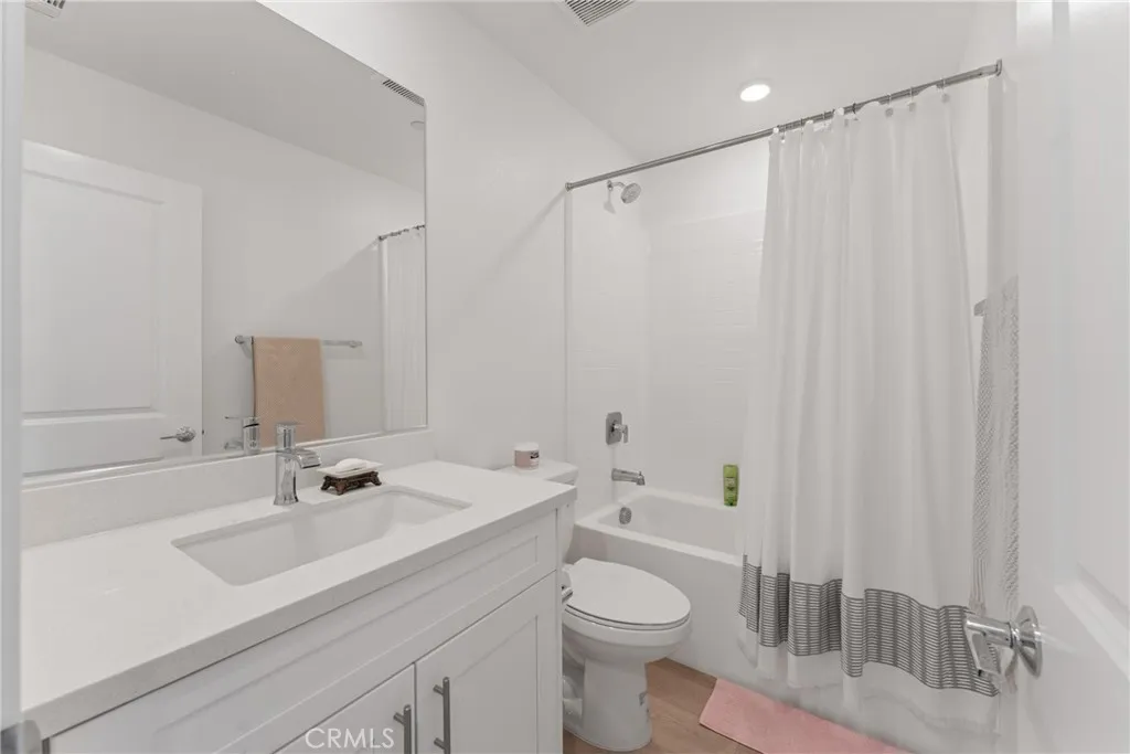 33185 Rusty Court, French Valley, California 92596 home-pic-30