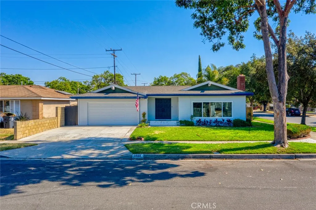 3622 W Kent Avenue, Santa Ana, California 92704, 3 Bedrooms Bedrooms, ,2 BathroomsBathrooms,Residential,For Sale,Kent,PW25176837