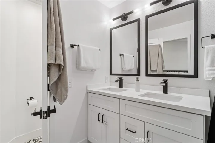 7880 Lakeside Drive, Jurupa Valley, California 92509