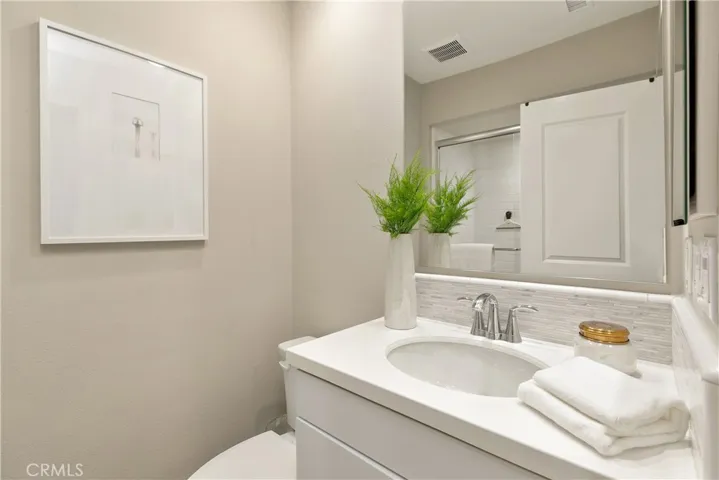 main level bath