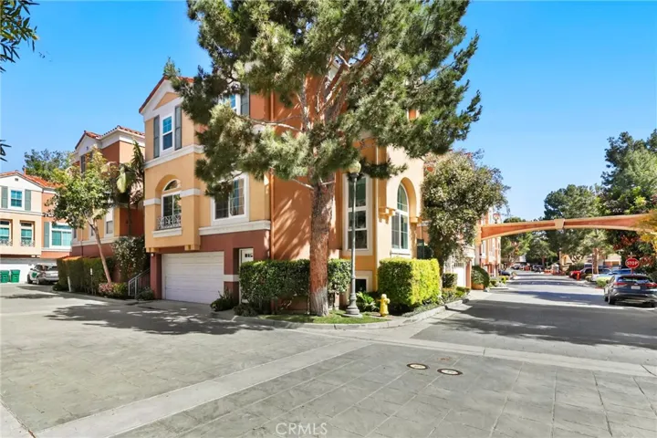 21 Medici Aisle, Irvine, California 92606