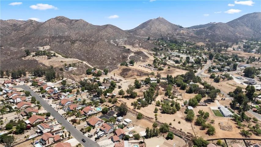 33350 Windtree Avenue, Wildomar, California 92595