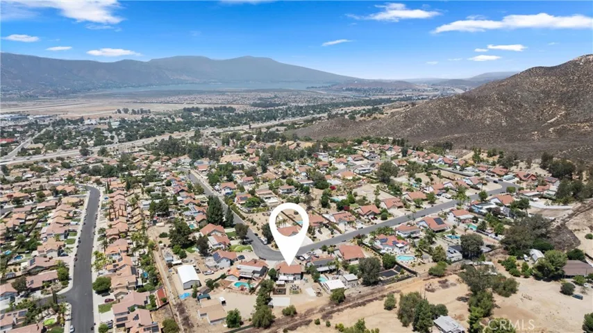 33350 Windtree Avenue, Wildomar, California 92595
