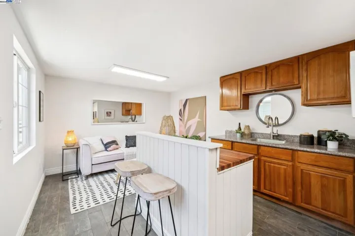 2449 26th Avenue, Oakland, California 94601