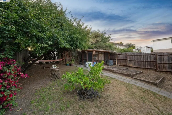 2449 26th Avenue, Oakland, California 94601