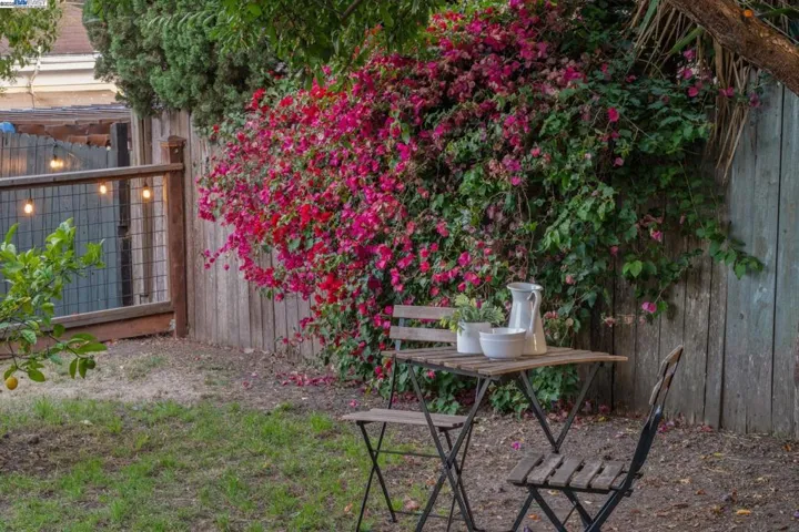 2449 26th Avenue, Oakland, California 94601