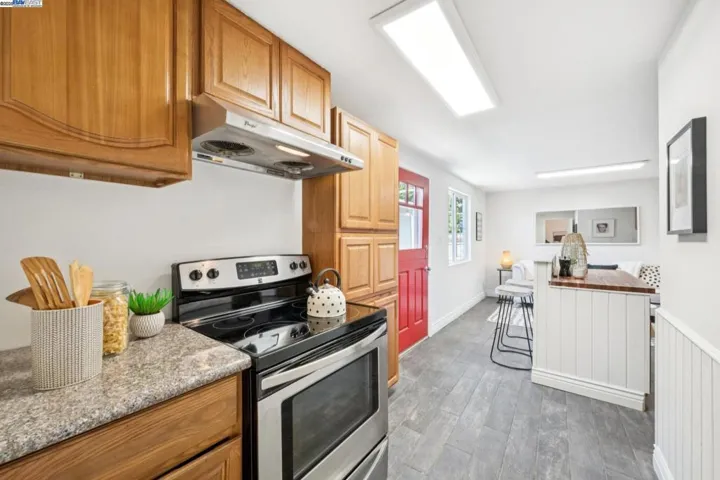 2449 26th Avenue, Oakland, California 94601