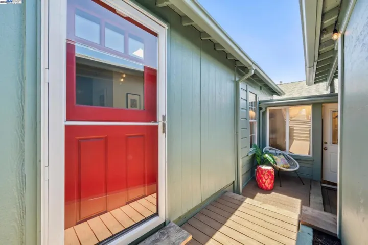 2449 26th Avenue, Oakland, California 94601