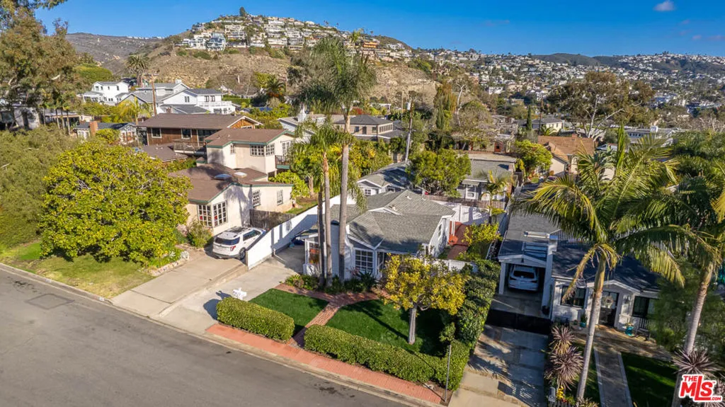417 Poplar Street, Laguna Beach, California 92651 home-pic-4