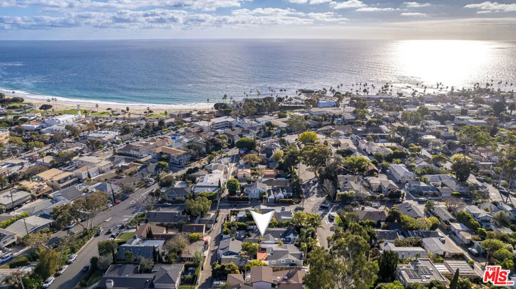 417 Poplar Street, Laguna Beach, California 92651 home-pic-1