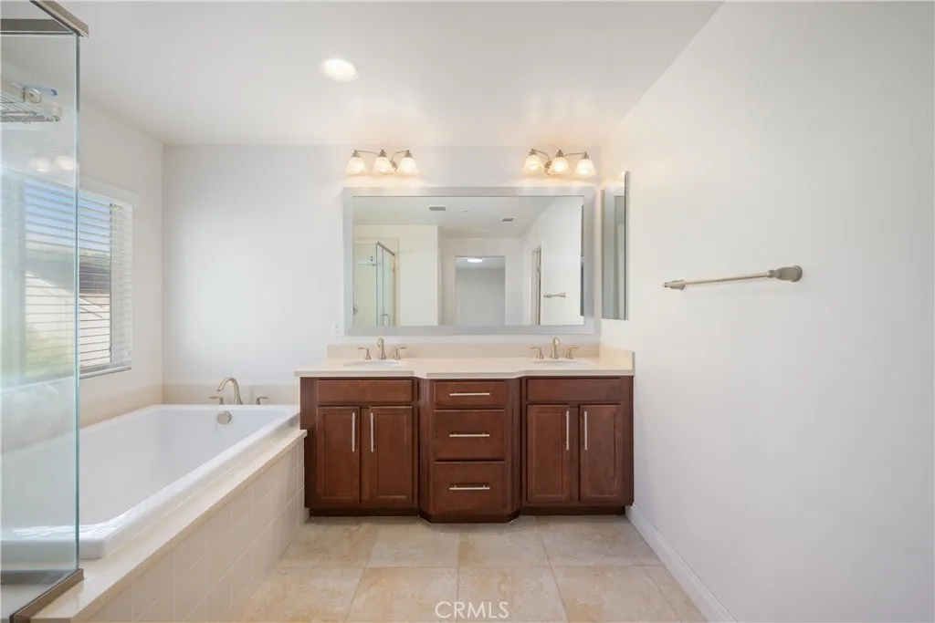 12221 Dewar Drive, Riverside, California 92505 home-pic-40