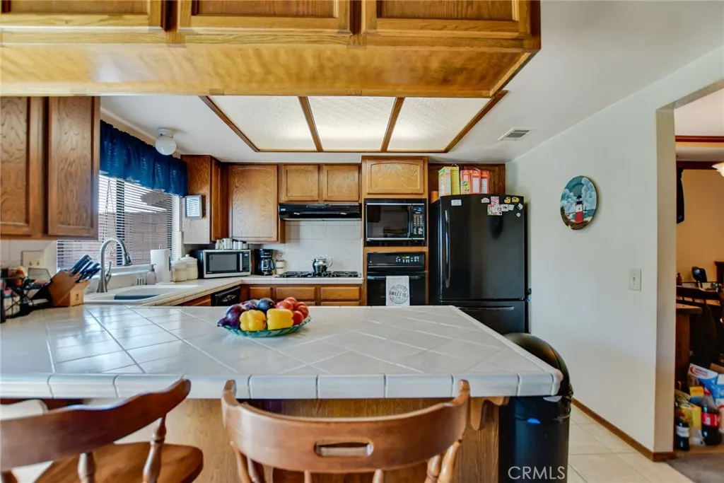 2855 Piedmont Drive, Highland, California 92346 home-pic-12