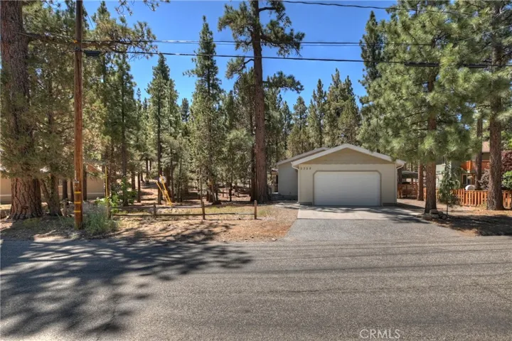 2308 Manzanita Lane, Big Bear City, California 92314