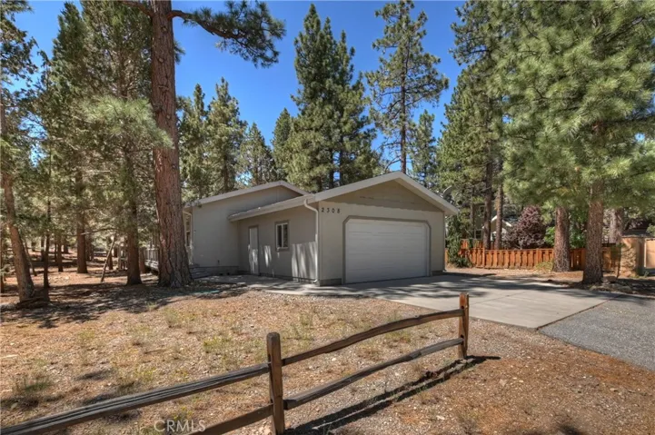 2308 Manzanita Lane, Big Bear City, California 92314