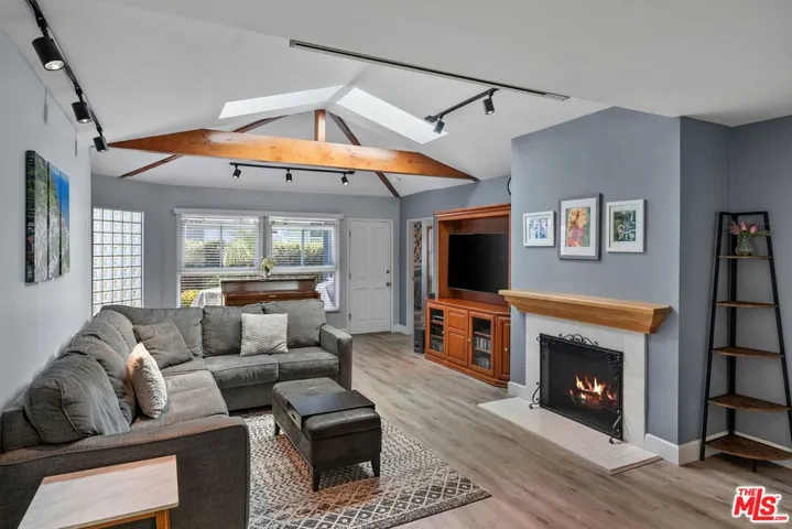 11963 Woodbine Street, Los Angeles, California 90066
