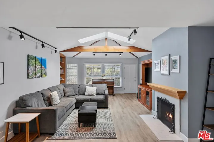 11963 Woodbine Street, Los Angeles, California 90066