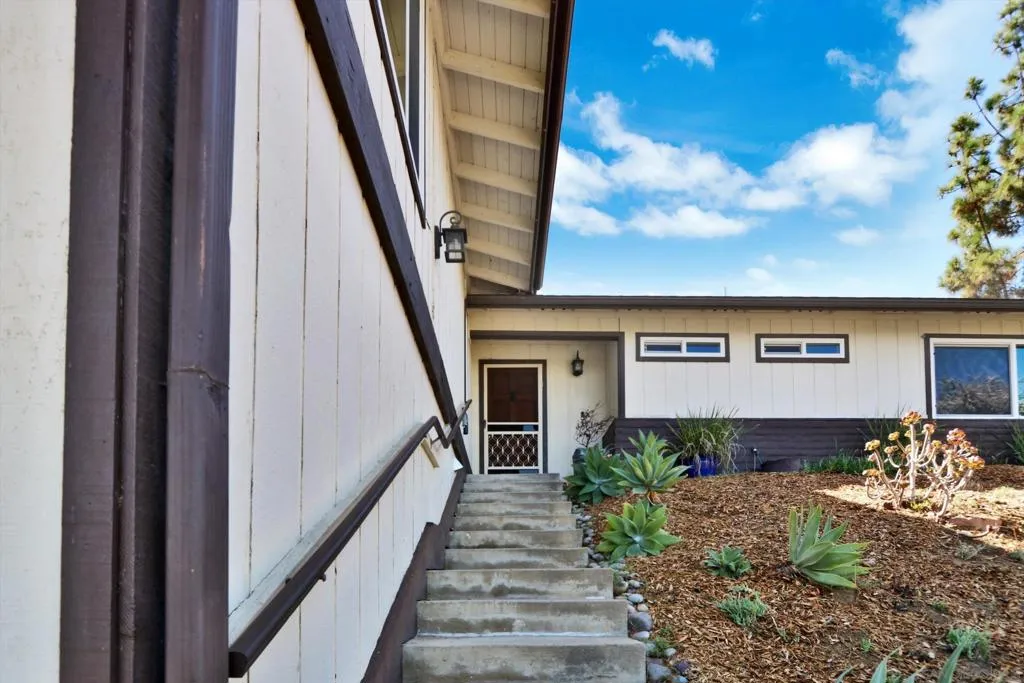 12063 Gay Rio Way, Lakeside, California 92040 home-pic-42