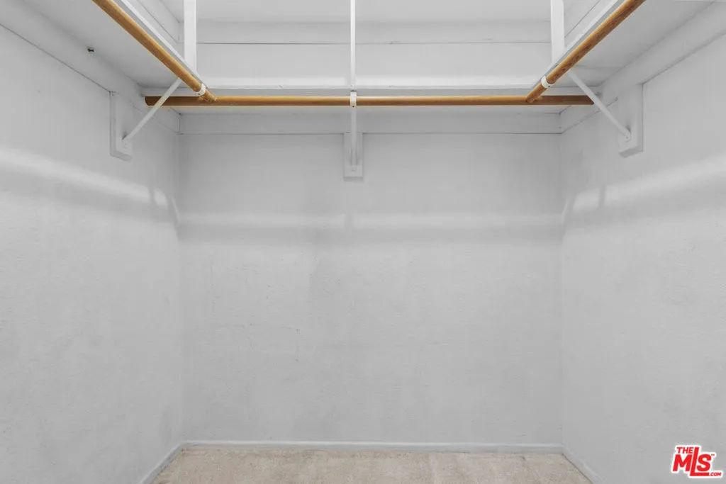 424 S Westmoreland Avenue 210, Los Angeles, California 90020 home-pic-21