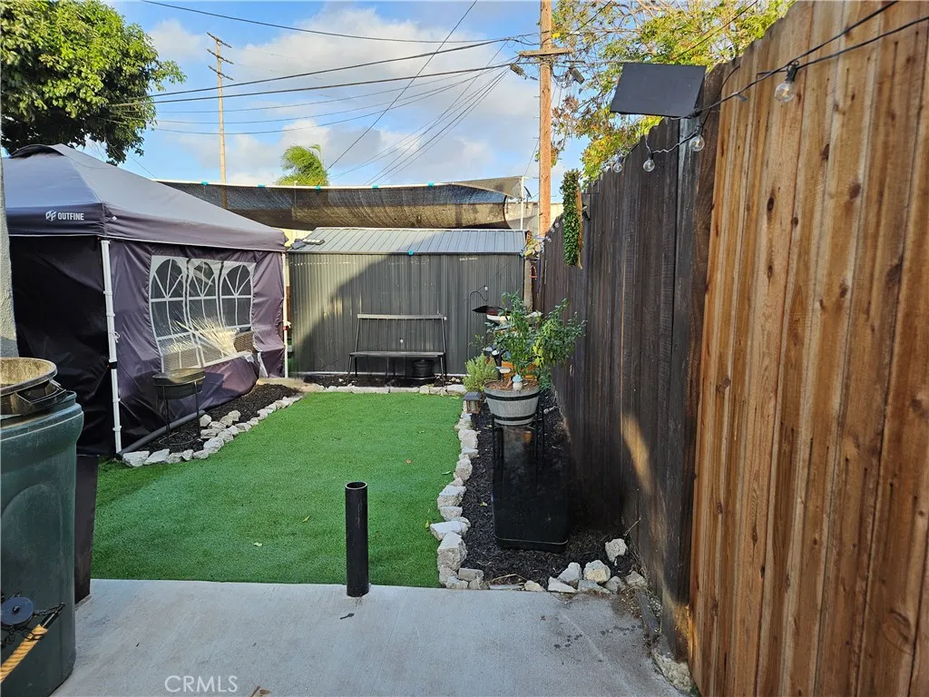 5820 Cimarron Street, Los Angeles, California 90047 home-pic-19