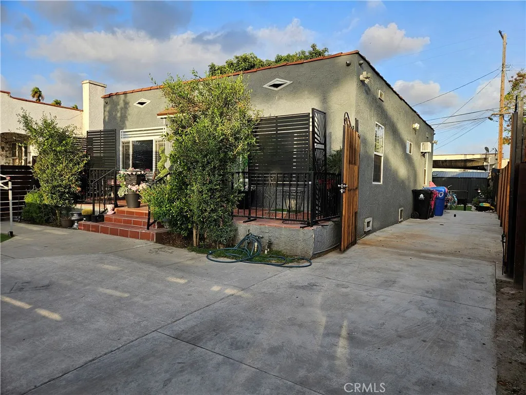 5820 Cimarron Street, Los Angeles, California 90047 home-pic-27