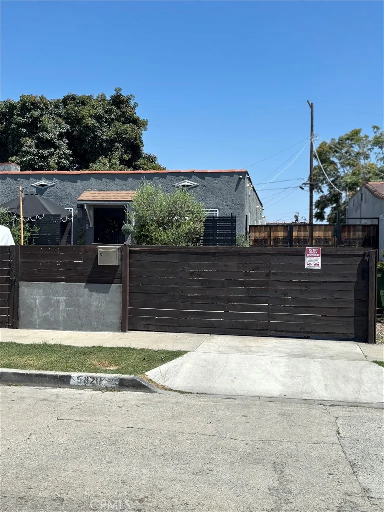 5820 Cimarron Street, Los Angeles, California 90047 home-pic-31