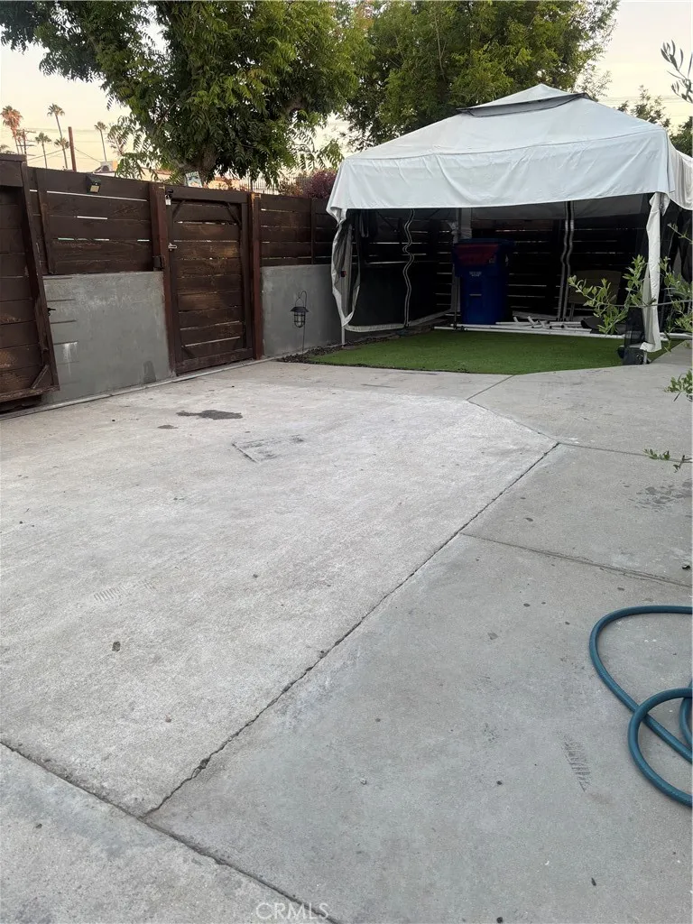 5820 Cimarron Street, Los Angeles, California 90047 home-pic-30