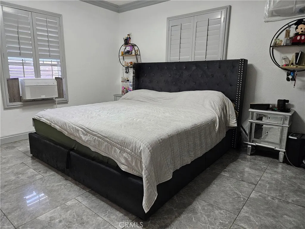 5820 Cimarron Street, Los Angeles, California 90047 home-pic-10
