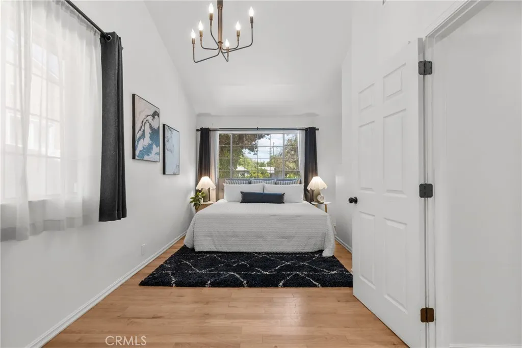 5835 Denny Avenue, North Hollywood, California 91601 home-pic-16