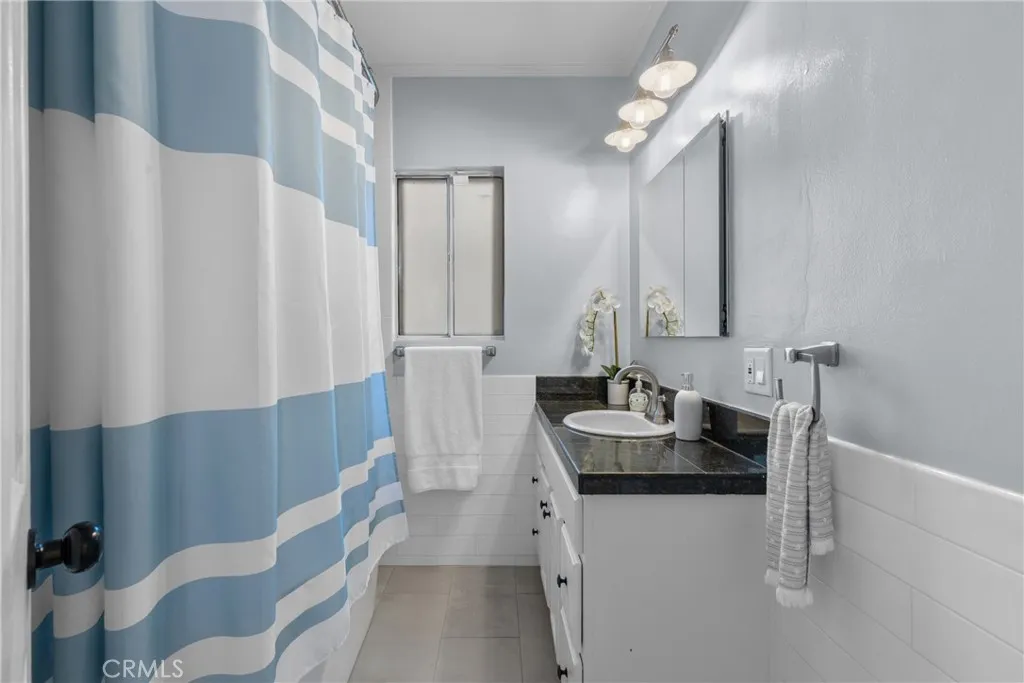 5835 Denny Avenue, North Hollywood, California 91601 home-pic-21