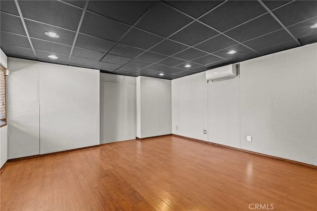 5835 Denny Avenue, North Hollywood, California 91601 home-pic-29