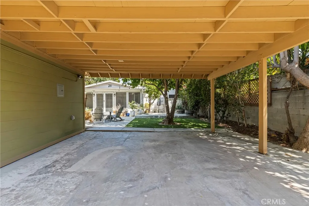 5835 Denny Avenue, North Hollywood, California 91601 home-pic-26