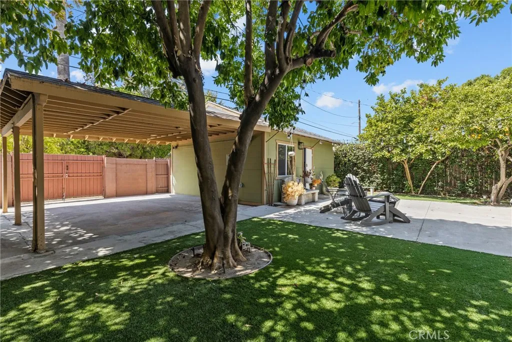 5835 Denny Avenue, North Hollywood, California 91601 home-pic-24